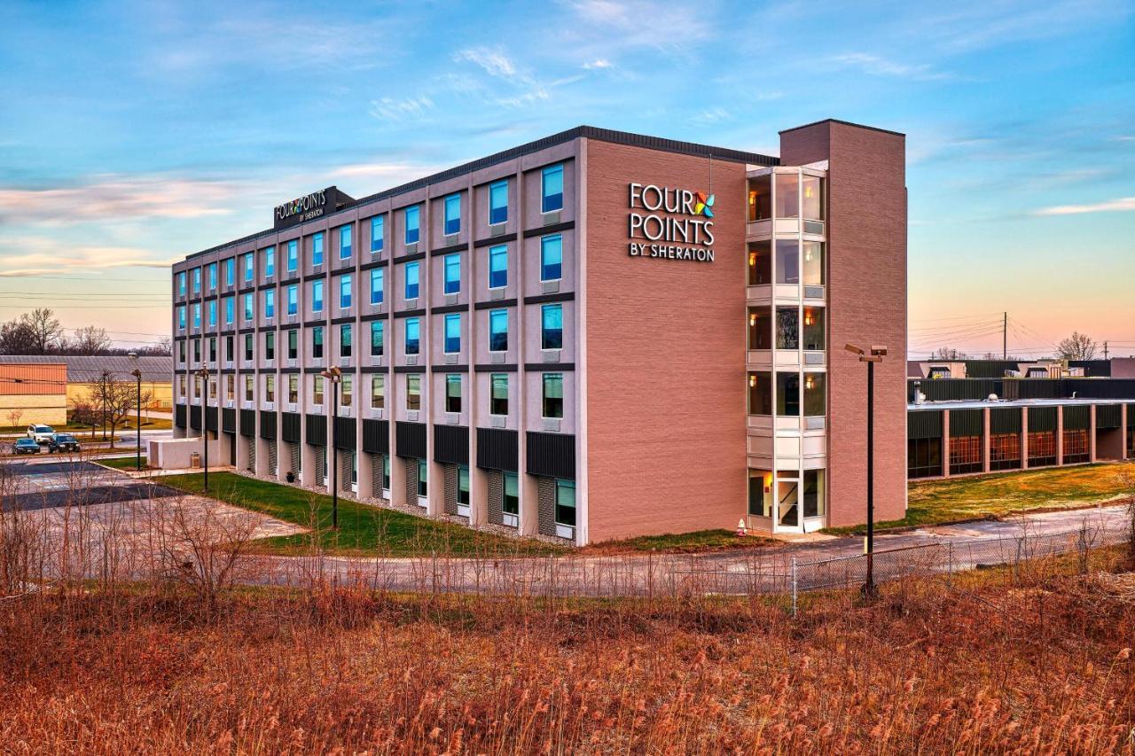 Four Points By Sheraton Cleveland-Eastlake Hotell Exteriör bild