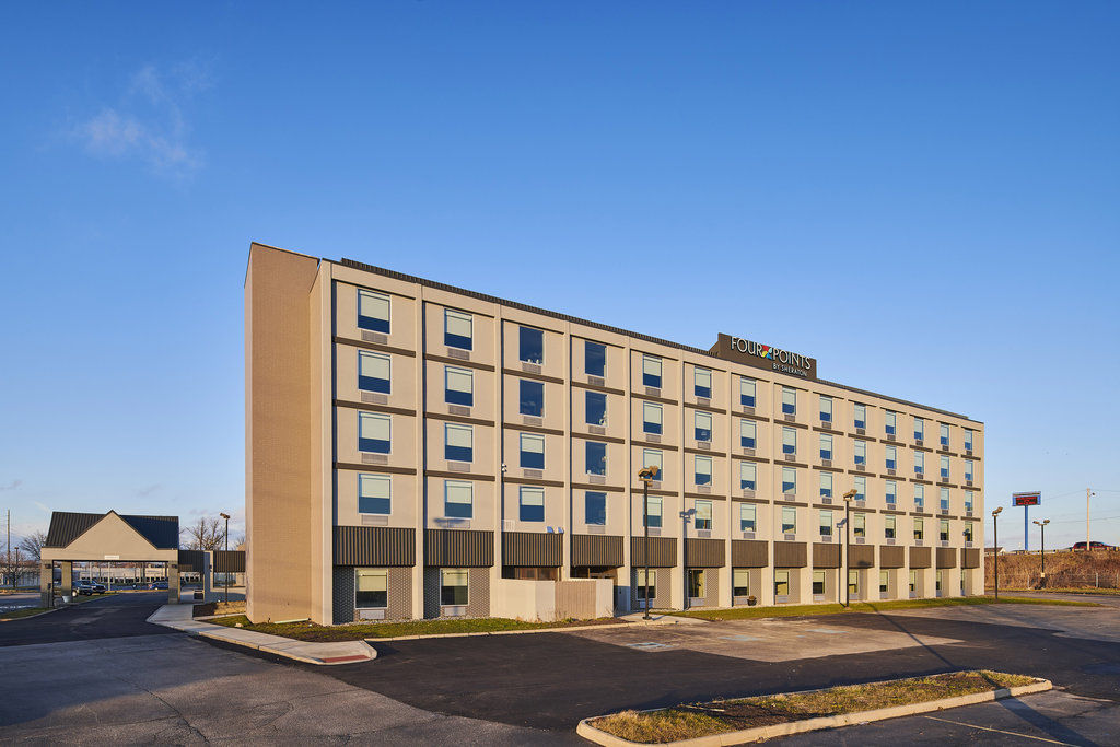 Four Points By Sheraton Cleveland-Eastlake Hotell Exteriör bild